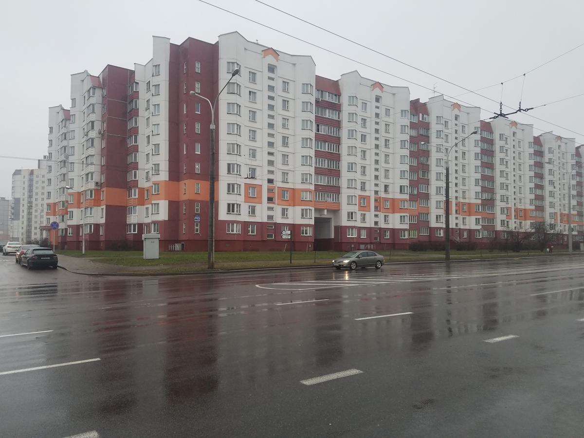 מינסק Apartment On Metro Mihalova מראה חיצוני תמונה